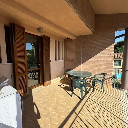 Pineta Apartament Tirrenia Exteriör bild