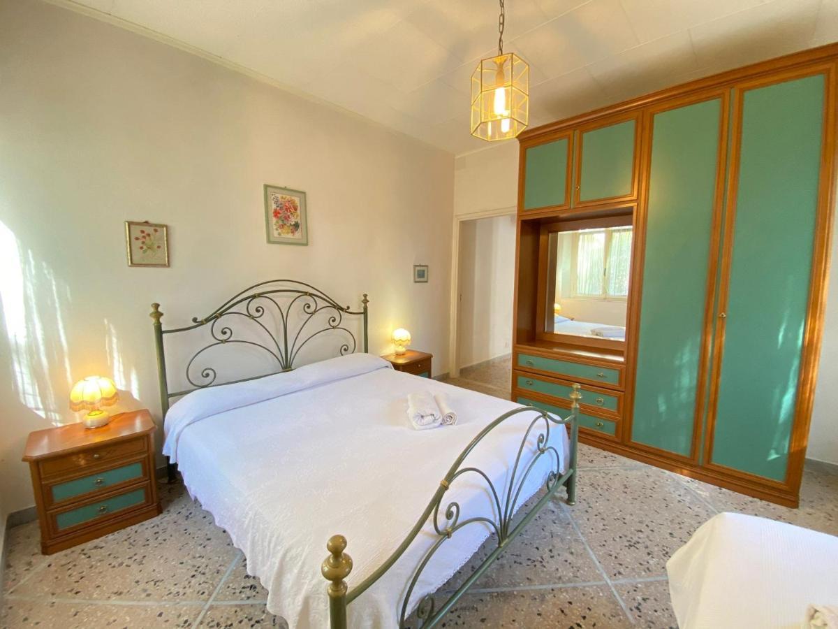 Pineta Apartament Tirrenia Exteriör bild
