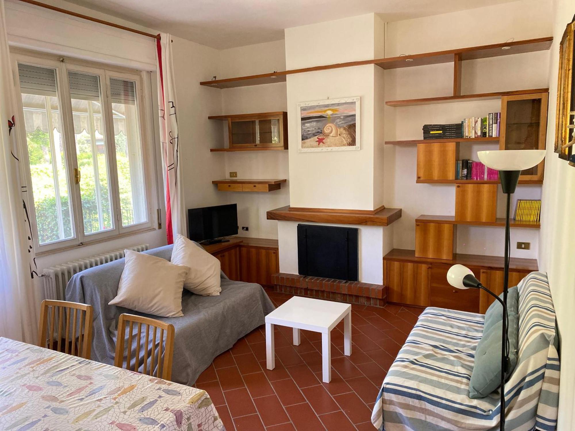 Pineta Apartament Tirrenia Exteriör bild
