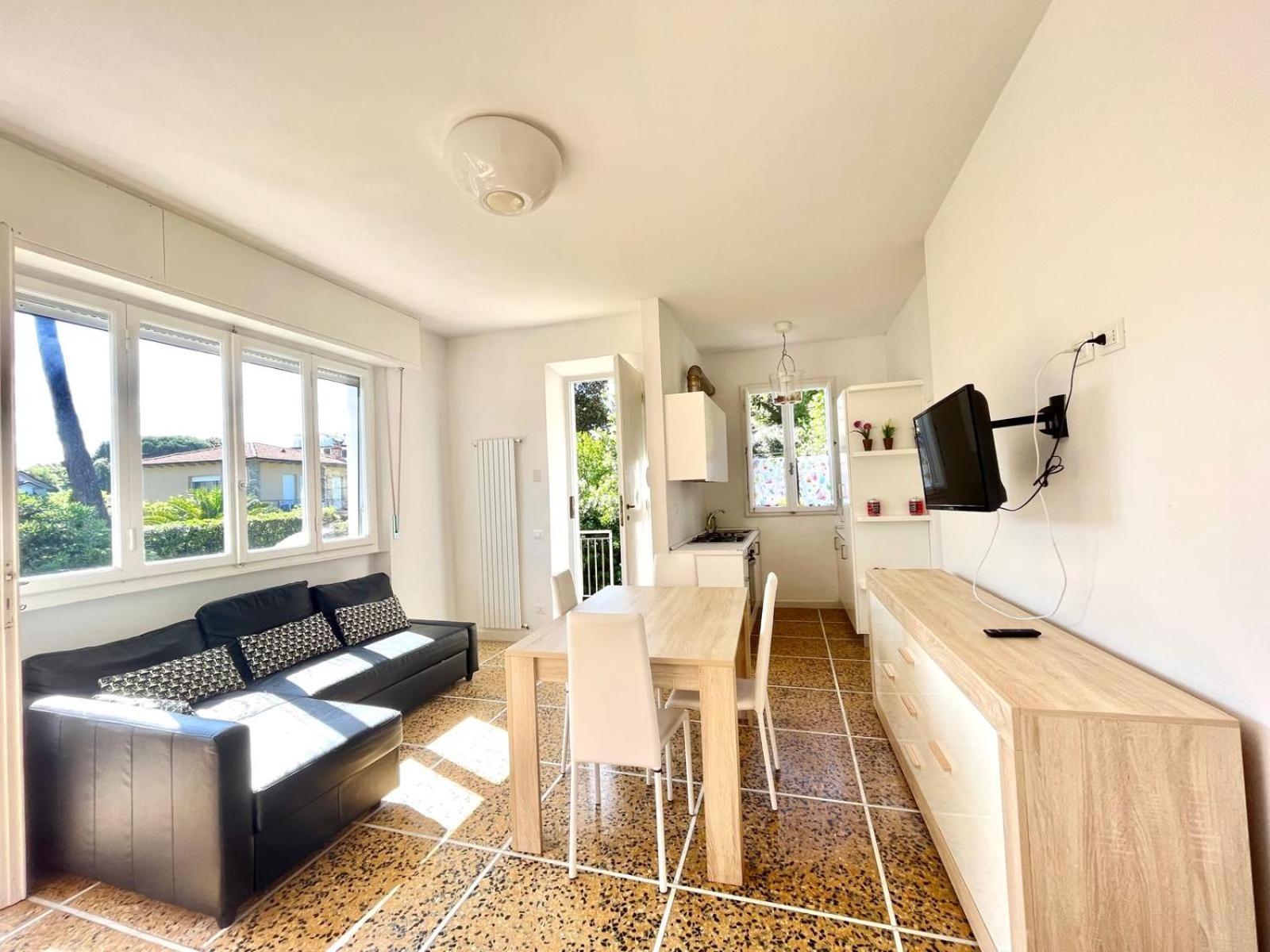 Pineta Apartament Tirrenia Exteriör bild