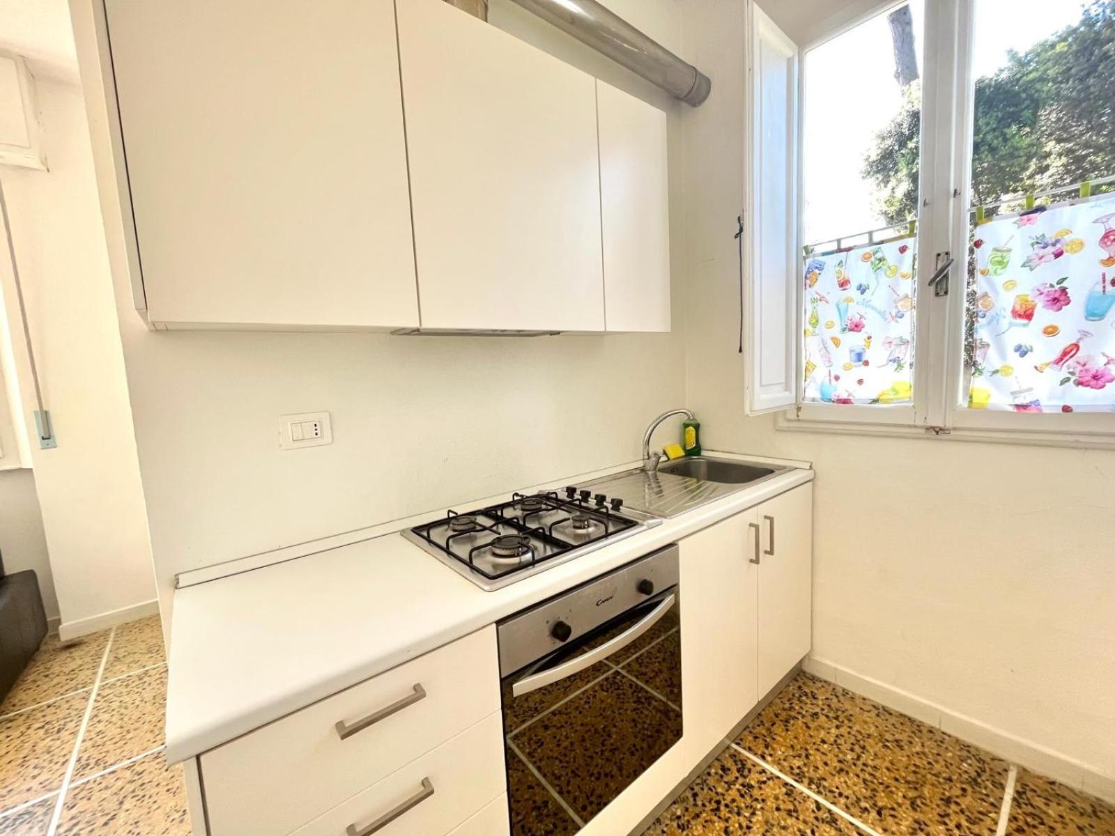 Pineta Apartament Tirrenia Exteriör bild