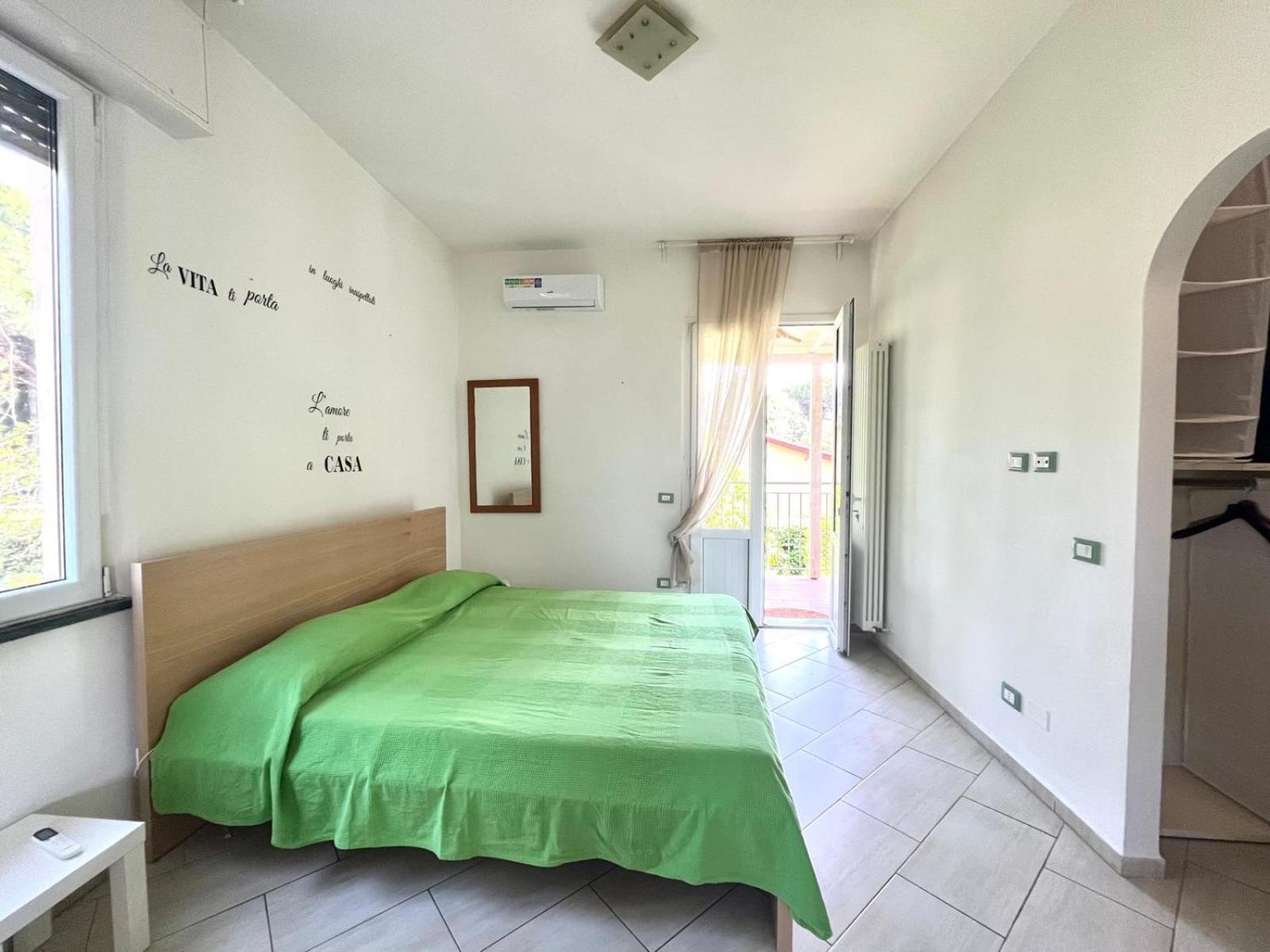 Pineta Apartament Tirrenia Exteriör bild