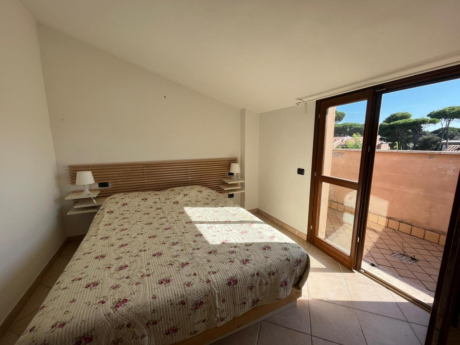 Pineta Apartament Tirrenia Exteriör bild