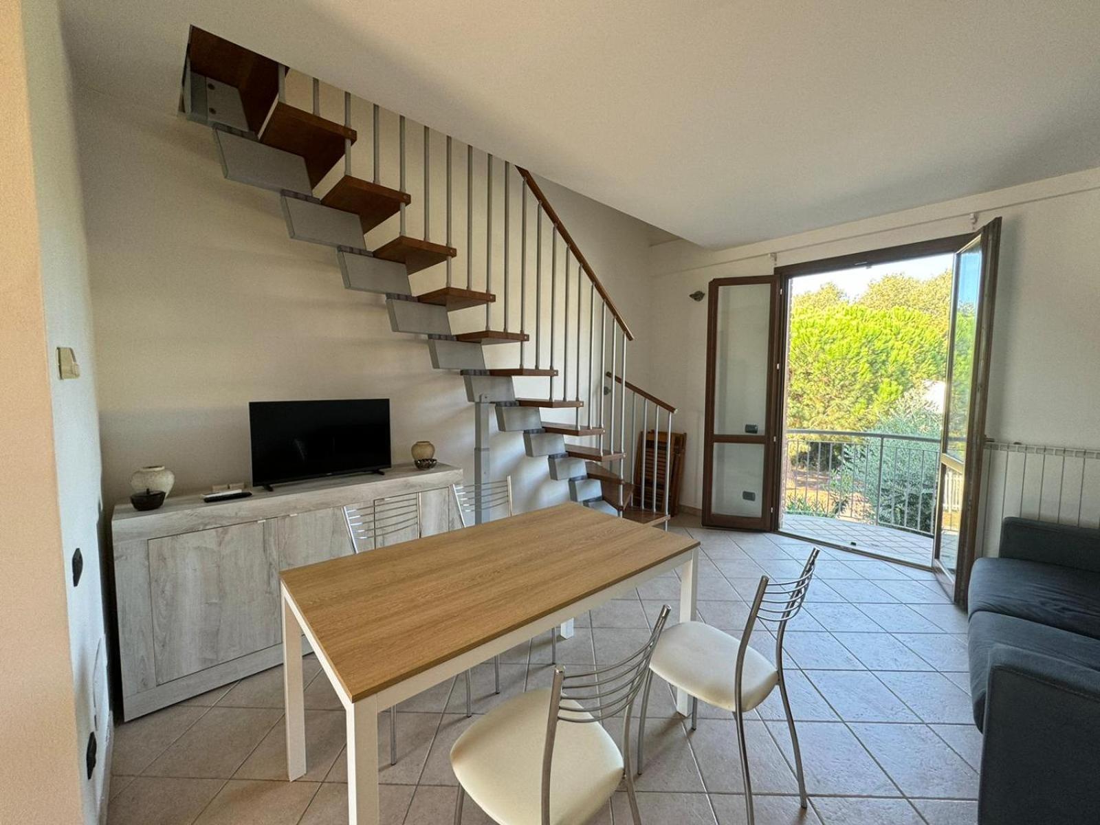 Pineta Apartament Tirrenia Exteriör bild